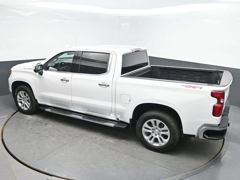 Used 2023 Chevrolet Silverado 1500 LTZ AWD/4WD image 30