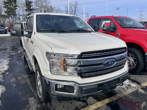 Used 2019 Ford F150 Lariat w/ Trailer Tow Package image 3