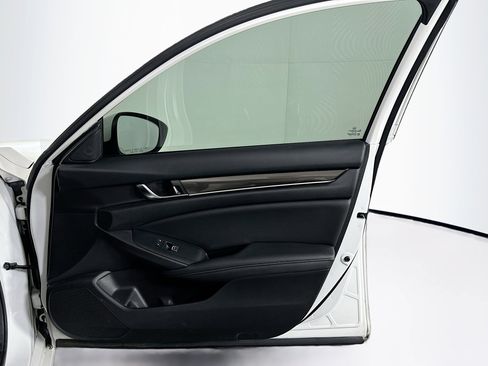 Used 2020 Honda Accord Sport image 30