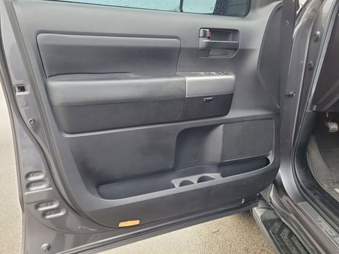 Certified 2022 Toyota Sequoia TRD Sport image 18