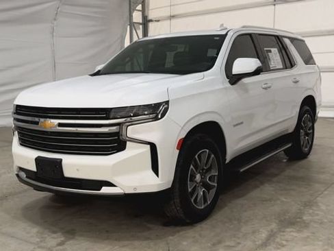 Used 2022 Chevrolet Tahoe LT w/ Luxury Package RWD image 8