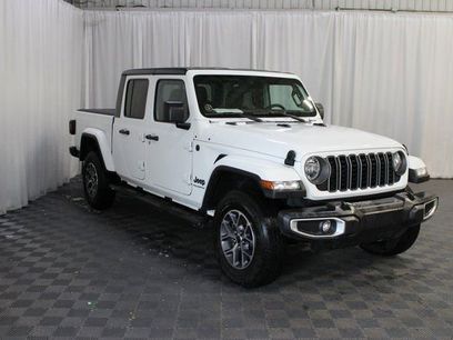 Used 2025 Jeep Gladiator Sport
