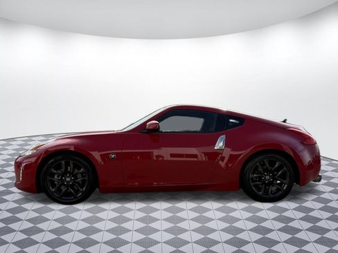 Used 2016 Nissan 370Z Coupe RWD image 4