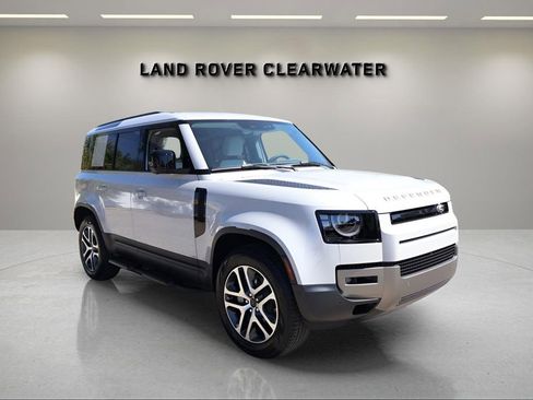 New 2026 Land Rover Defender 110 S image 7