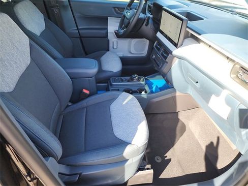 New 2025 Ford Maverick XLT image 8