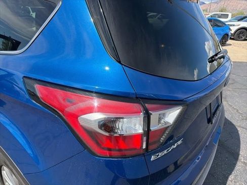 Used 2017 Ford Escape Titanium AWD/4WD image 28