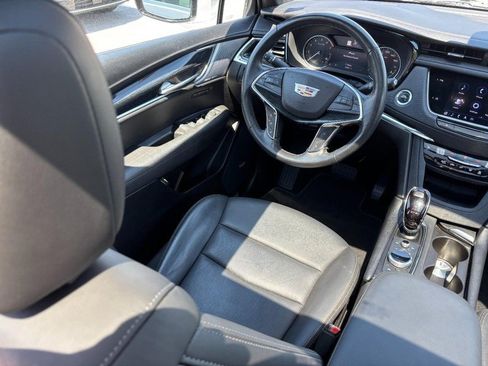 Used 2023 Cadillac XT5 Premium Luxury FWD image 12