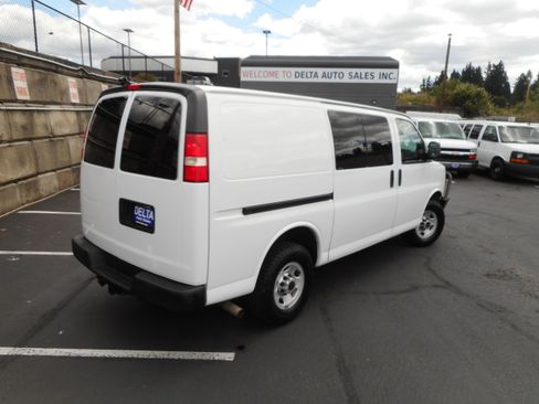 Used 2013 GMC Savana 3500 w/ Power Package RWD image 8
