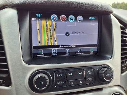 Used 2018 GMC Yukon SLT RWD image 6