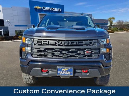 Used 2023 Chevrolet Silverado 1500 Custom Trail Boss w/ LPO, Dark Essentials Package image 3