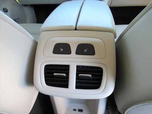 Used 2022 Buick Envision Avenir w/ Technology Package II image 14