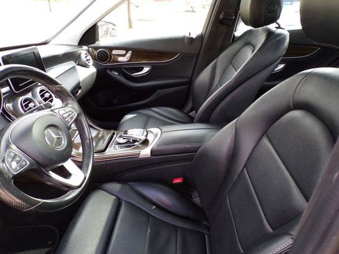 Used 2016 Mercedes-Benz C 300 4MATIC Sedan image 9