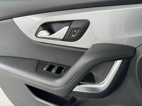 Used 2020 Chevrolet Blazer LT FWD image 37