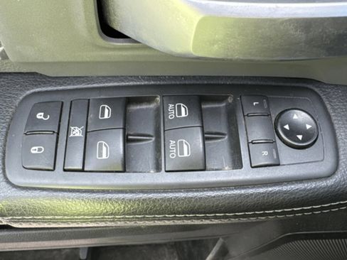 Used 2021 RAM 2500 Big Horn image 17