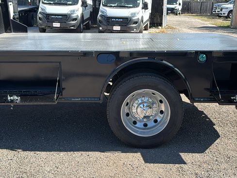 New 2026 RAM 5500 Tradesman w/ Chrome Appearance Group image 9