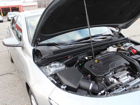 Used 2024 Chevrolet Malibu LT image 14