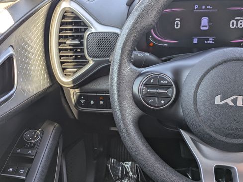 Certified 2024 Kia Soul LX w/ Option Group 015 FWD image 22