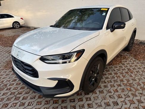Used 2024 Honda HR-V Sport image 3