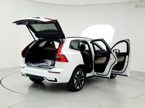New 2026 Volvo XC60 B5 Plus w/ Protection Package Premier image 11