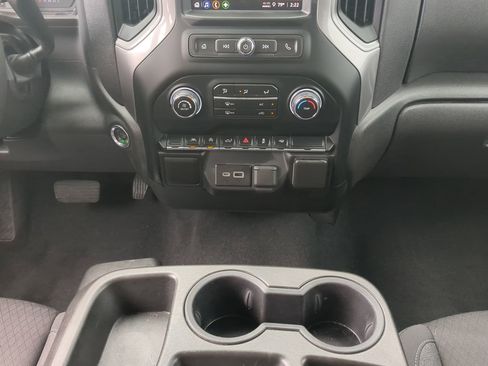Used 2022 Chevrolet Silverado 1500 Custom RWD image 18