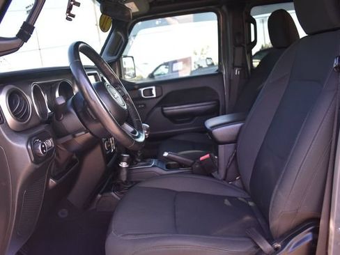 Used 2021 Jeep Gladiator Sport AWD/4WD image 21