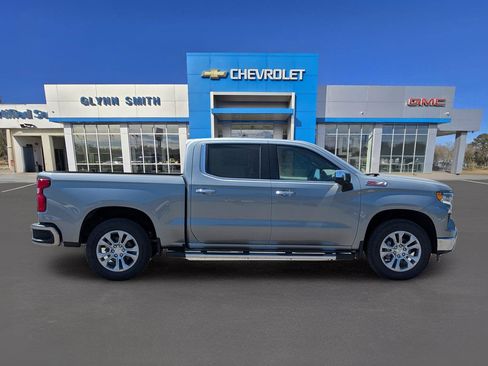 New 2026 Chevrolet Silverado 1500 LTZ w/ LTZ Premium Package AWD/4WD image 7