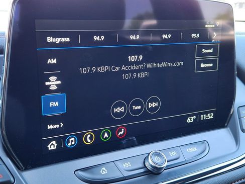 Used 2025 Chevrolet Blazer RS FWD image 23