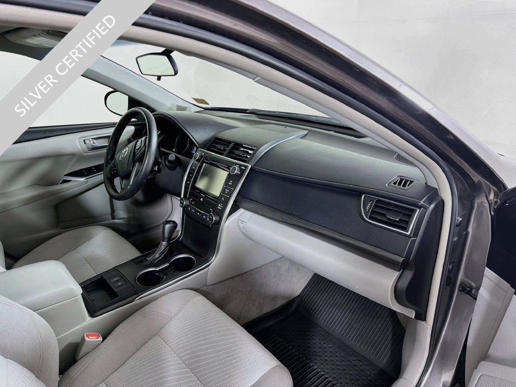 Used 2017 Toyota Camry LE FWD image 25
