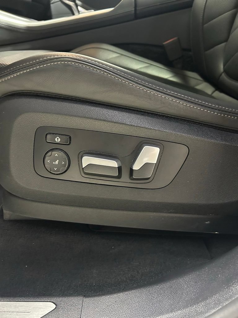 Used 2023 BMW X5 xDrive40i AWD/4WD image 14