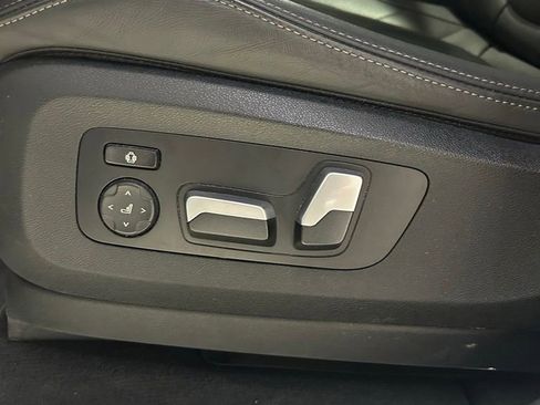 Used 2023 BMW X5 xDrive40i AWD/4WD image 14