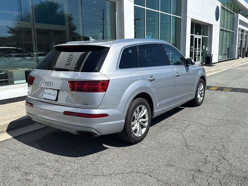 Used 2017 Audi Q7 3.0T Premium Plus w/ Premium Plus Package AWD/4WD image 7