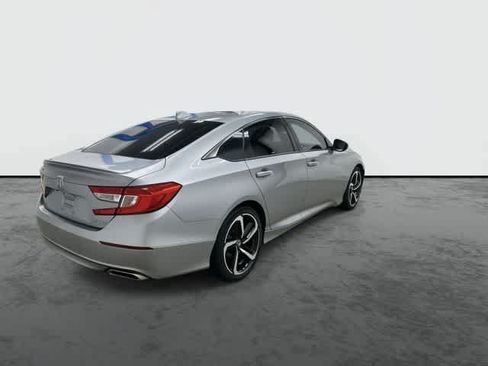 Used 2019 Honda Accord Sport image 3