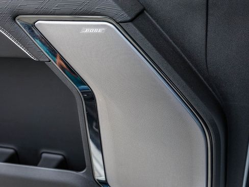 Used 2024 GMC Sierra 2500 AT4X w/ AT4X AEV Edition image 23