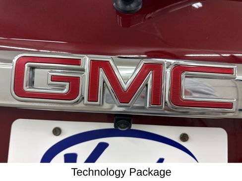 Used 2018 GMC Acadia Denali w/ Technology Package image 16