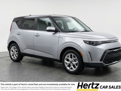 Used 2025 Kia Soul LX w/ LX Technology Package