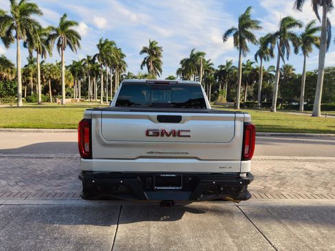 Used 2019 GMC Sierra 1500 SLT RWD image 17