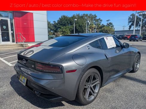 Certified 2025 Nissan Z Sport w/ Floor Mat Package RWD image 4