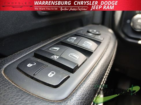 Used 2019 RAM 2500 Big Horn w/ Night Edition AWD/4WD image 30