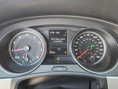 Used 2021 Volkswagen Atlas Cross Sport SE image 24