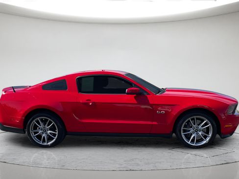 Used 2011 Ford Mustang GT Premium w/ Brembo Brake Pkg RWD image 3
