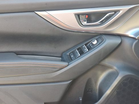 Used 2022 Subaru Crosstrek 2.5i Limited w/ Moonroof Package 1 image 12