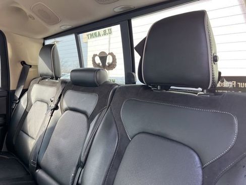 Used 2021 RAM 1500 Laramie image 9
