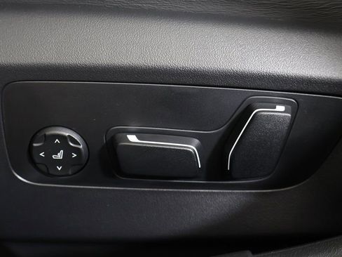 Used 2025 BMW M5 Touring AWD/4WD image 38