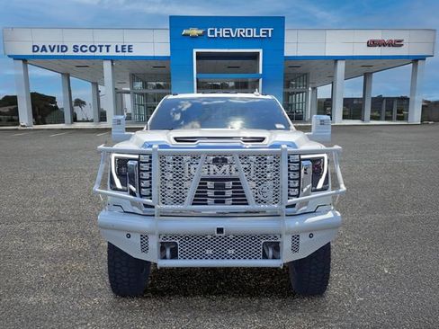 Used 2025 GMC Sierra 3500 Denali AWD/4WD image 2