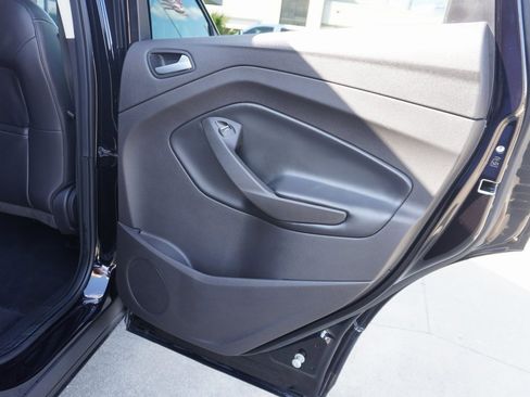Used 2019 Ford Escape SEL image 21