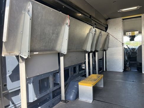 Used 2019 Ford Transit 250 148 High Roof Extended image 18