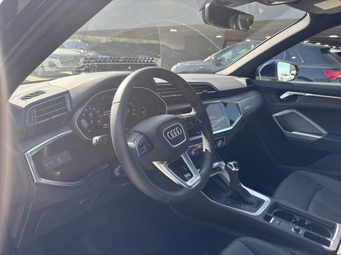 Used 2025 Audi Q3 2.0T Premium w/ Convenience Package image 12