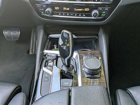 Used 2020 BMW M550i xDrive AWD/4WD image 17