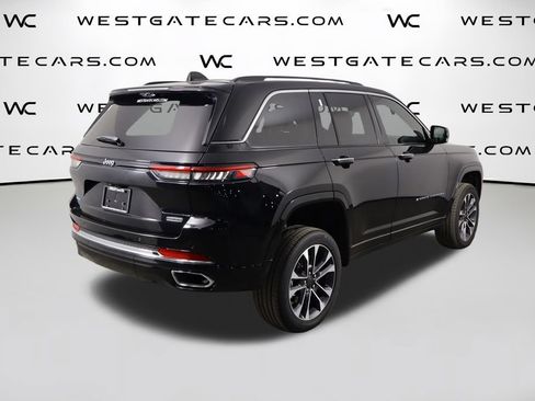 Used 2023 Jeep Grand Cherokee Overland w/ Luxury Tech Group IV AWD/4WD image 61