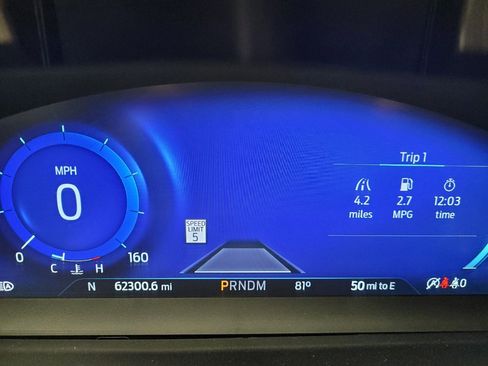 Used 2020 Ford Explorer Platinum w/ Premium Technology Package AWD/4WD image 23